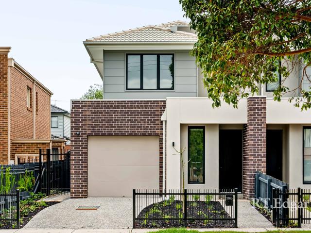 House for rent in Thornbury, Melbourne