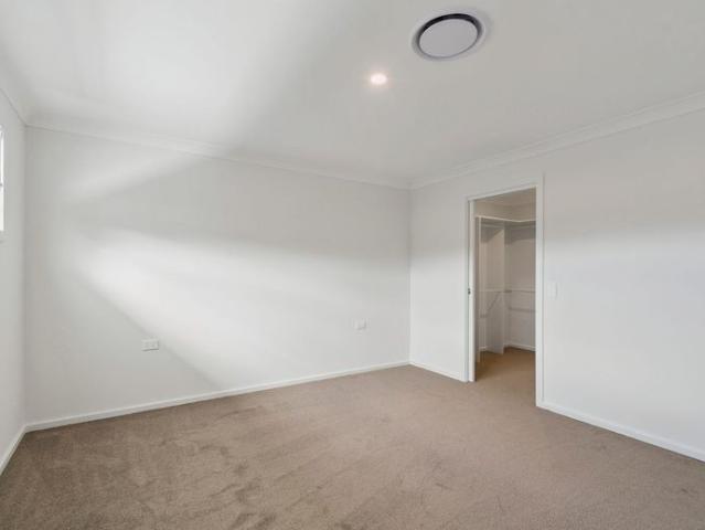 Townhouse for rent in Corrimal, Wollongong City Council