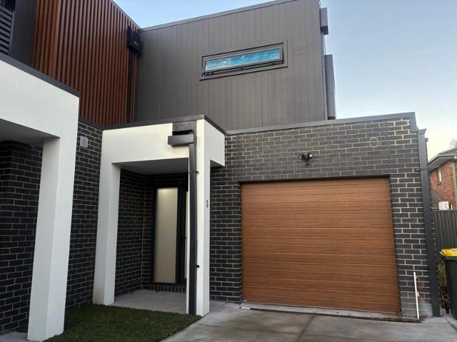 Townhouse for rent in Camerons Creek, Victoria