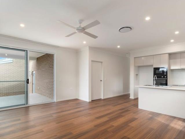 Townhouse for rent in Corrimal, Wollongong City Council