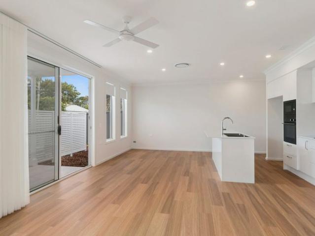 Townhouse for rent in Corrimal, Wollongong City Council