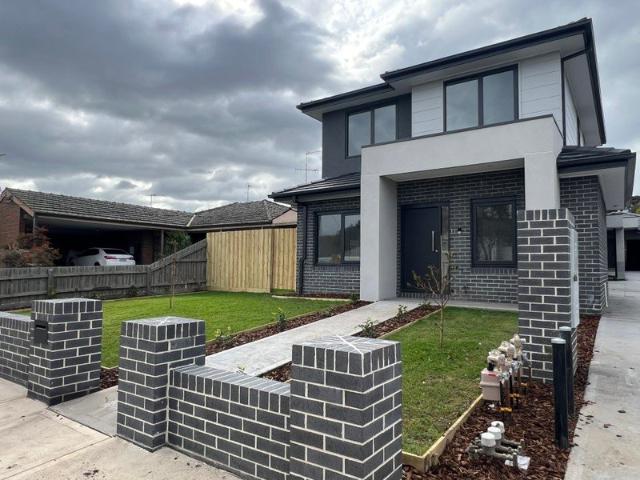 Townhouse for rent in Camerons Creek, Victoria
