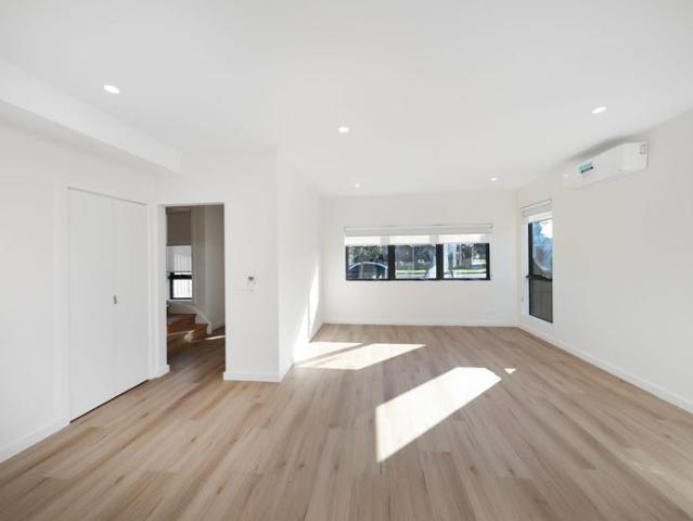 Townhouse for rent in Camerons Creek, Victoria