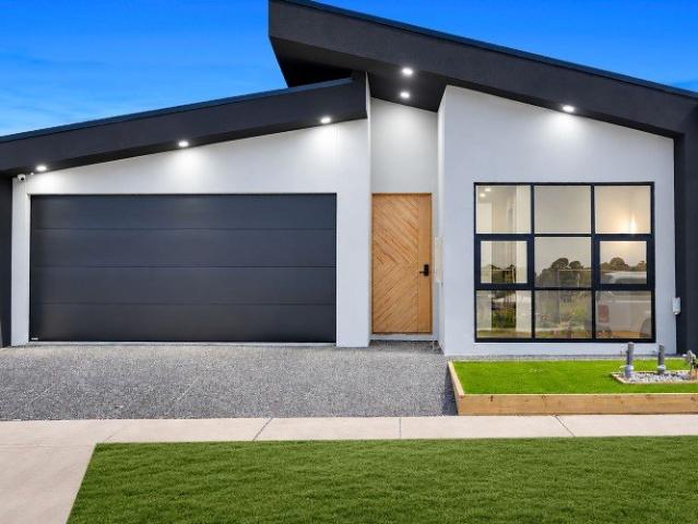 House for sale in Woodstock, Melbourne