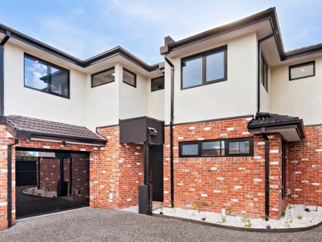 Townhouse for sale in Camerons Creek, Victoria