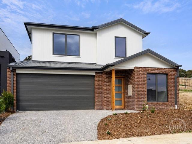 House for sale in 805 Yan Yean Road, Melbourne