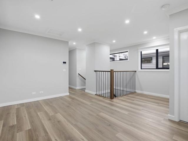 Townhouse for rent in Altona North, Melbourne
