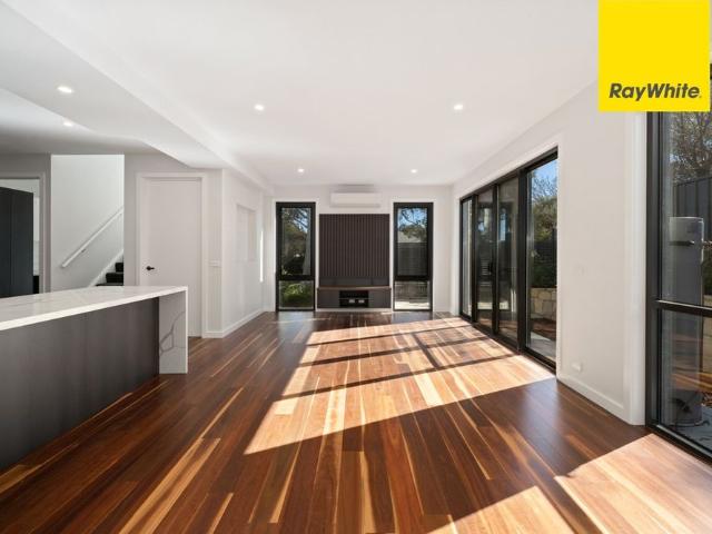 Townhouse for rent in Woden, Australian Capital Territory