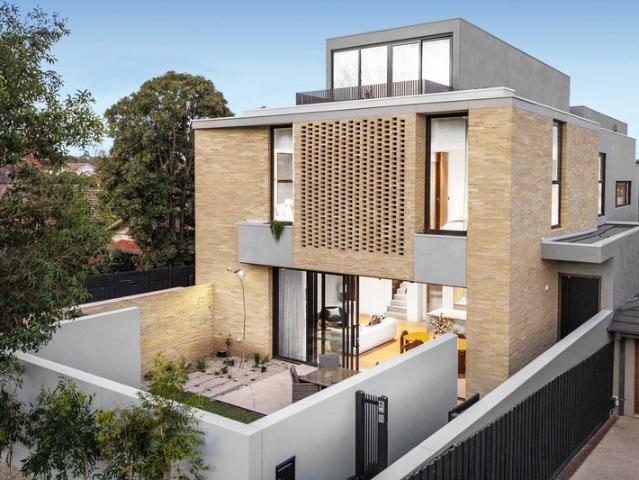 Townhouse for sale in Glen Iris, Melbourne