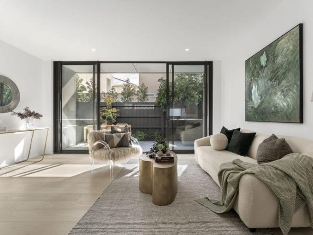 Townhouse for rent in Hawthorn, Melbourne