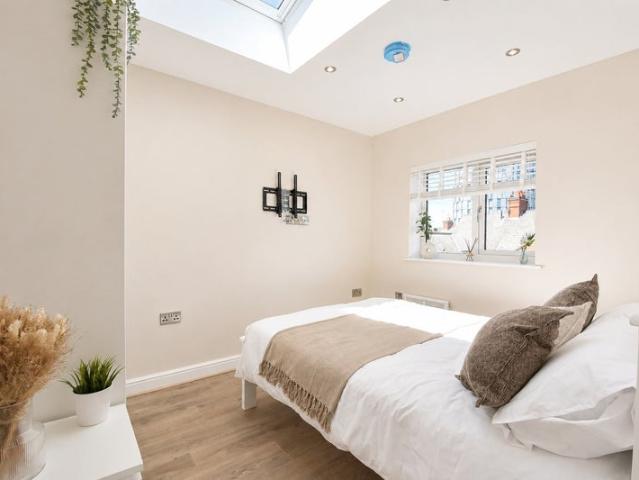 Apartment for rent in Bede Island, Old Wharf