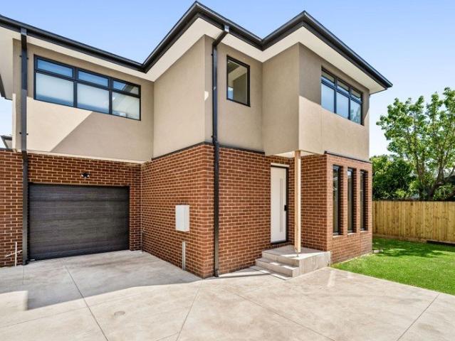 Townhouse for rent in Oakleigh South, Melbourne