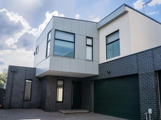 Townhouse for rent in Maribyrnong, Victoria