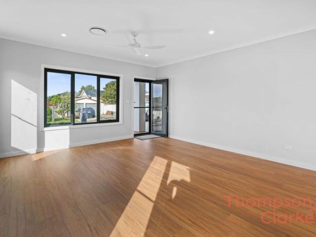 Townhouse for rent in East Maitland, Newcastle-Maitland