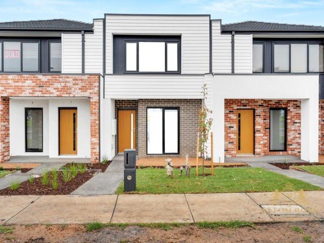 Townhouse for rent in Camerons Creek, Victoria