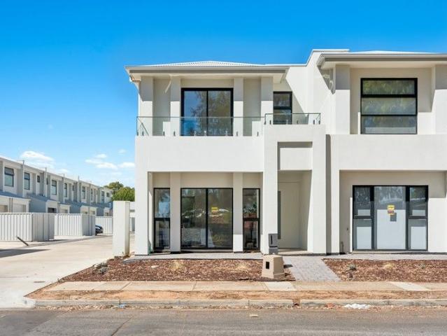 Townhouse for sale in Horseshoe Creek, South Australia