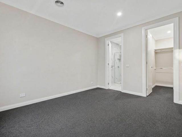 Townhouse for rent in Camerons Creek, Victoria