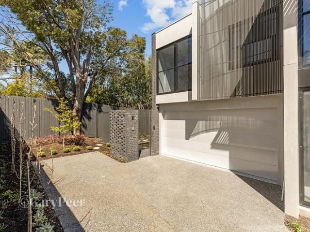 Townhouse for rent in Bentleigh, Melbourne