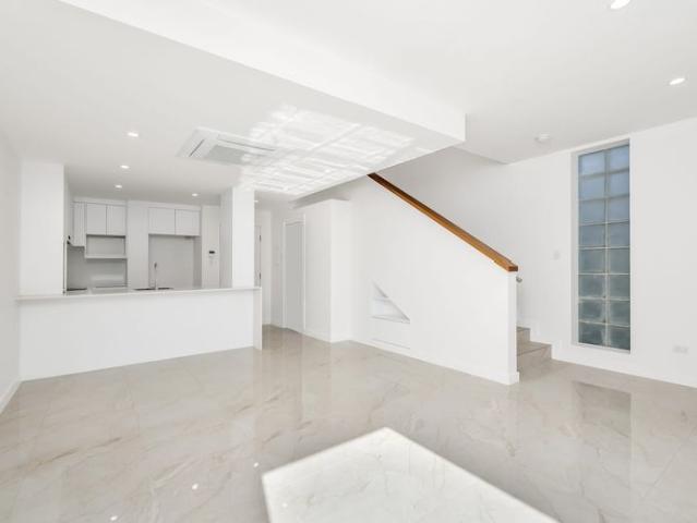 Townhouse for rent in Woy Woy, New South Wales