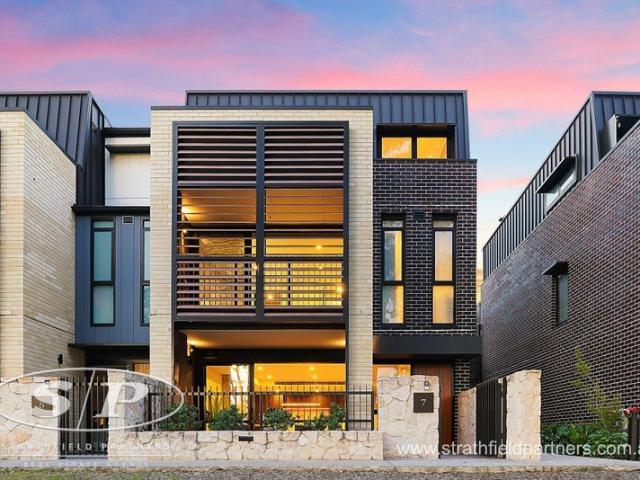 Townhouse for sale in Sydney, New South Wales
