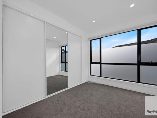 Townhouse for rent in Camerons Creek, Victoria
