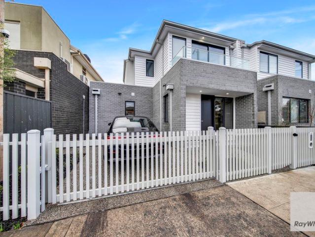 Townhouse for rent in Camerons Creek, Victoria