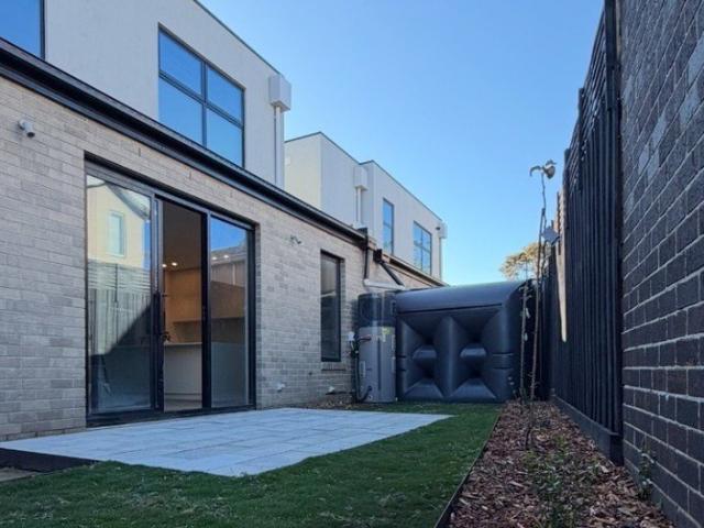 Townhouse for rent in Camerons Creek, Victoria