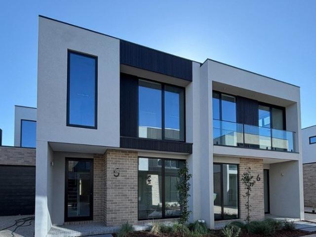 Townhouse for rent in Camerons Creek, Victoria