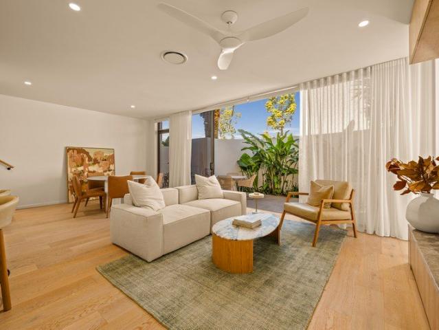 Villa for rent in Fernbrook, Queensland