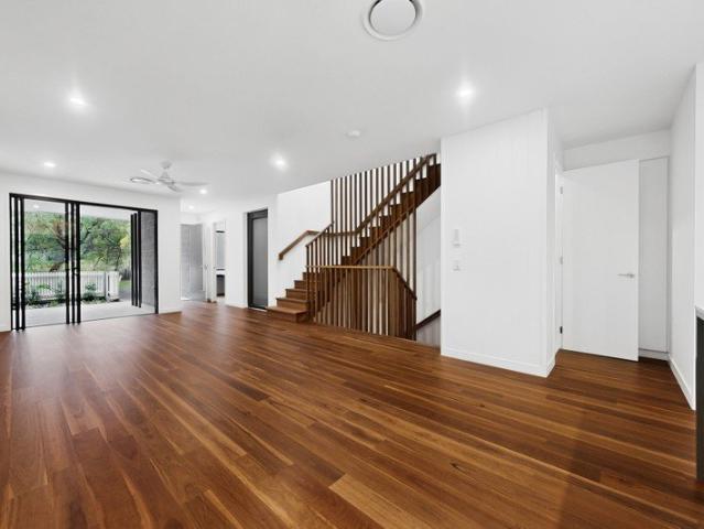 Townhouse for rent in Toombul, Queensland
