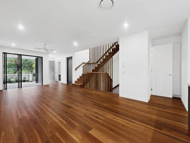 Townhouse for rent in Toombul, Queensland