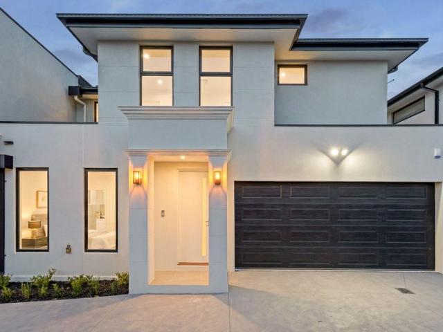 Townhouse for sale in Camerons Creek, Victoria