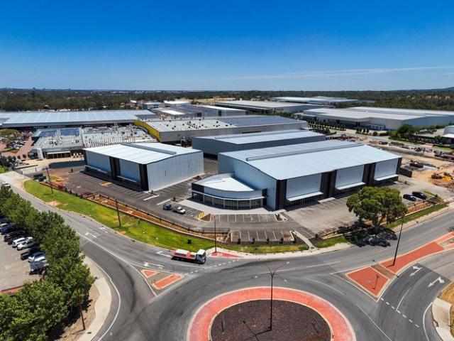 Warehouse for rent in Maddington, Western Australia