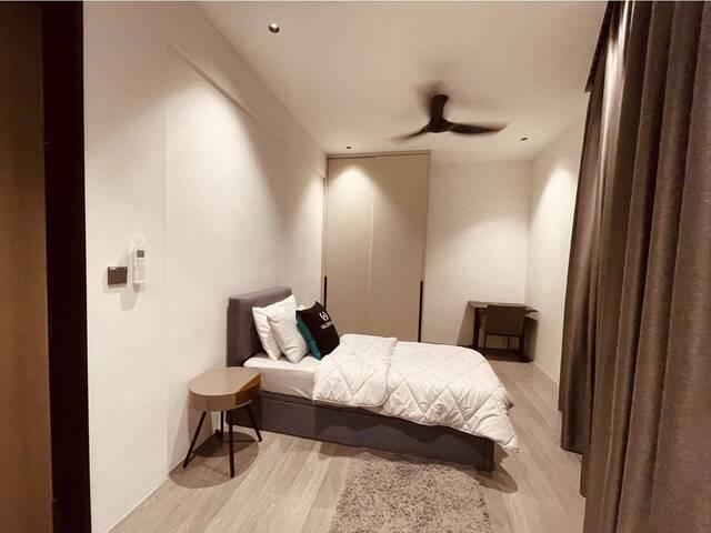 Room for rent