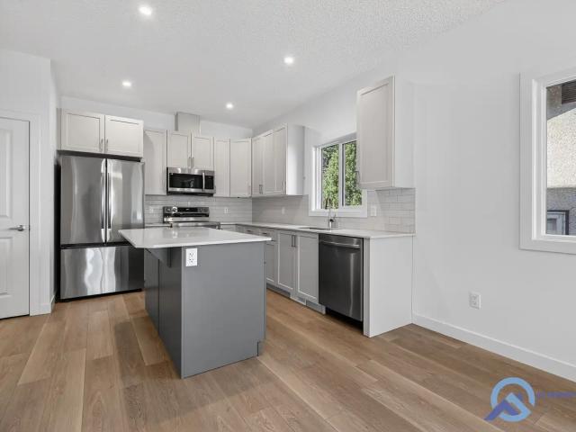 Apartment for rent in High Park, Edmonton