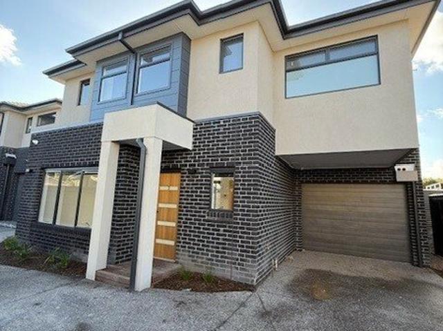 Townhouse for rent in Camerons Creek, Victoria