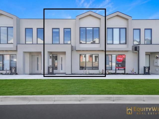 Townhouse for rent in Camerons Creek, Victoria
