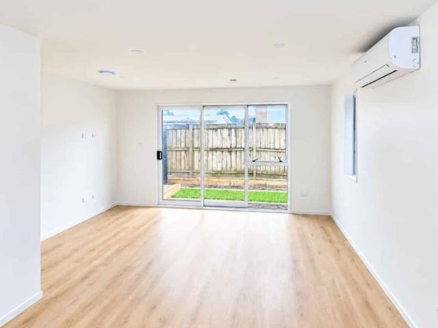 Townhouse for rent in Clendon Park, Manurewa