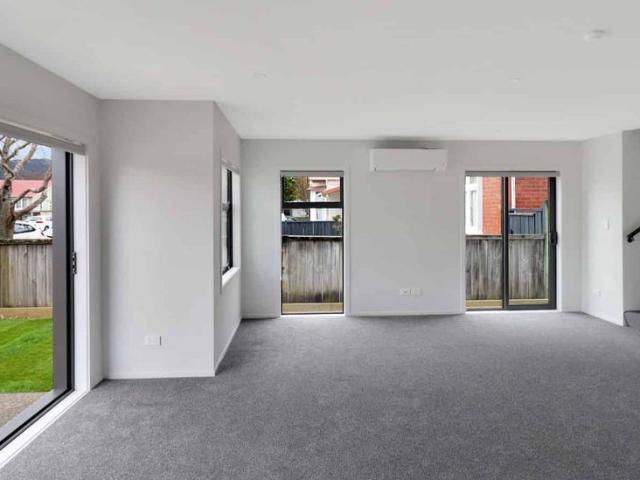 Townhouse for rent in Days Bay, Wellington