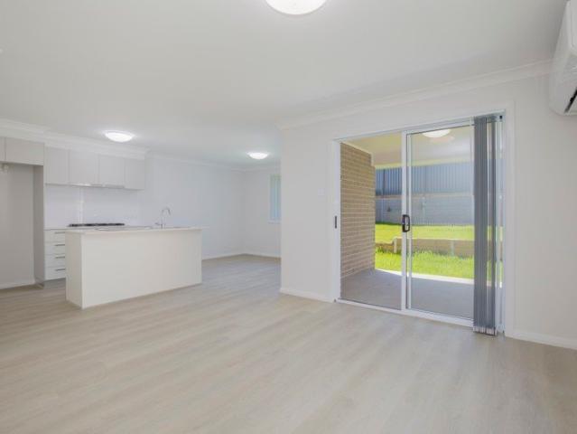 Duplex for rent in Gillieston Heights, Newcastle-Maitland