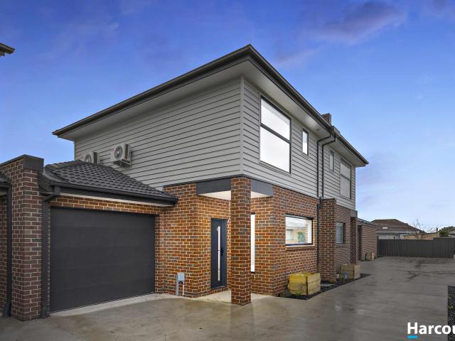 Townhouse for sale in Camerons Creek, Victoria