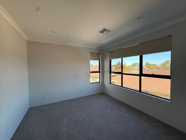 Townhouse for rent in Bentley, Western Australia