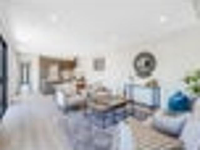 Townhouse for sale in Awhitu