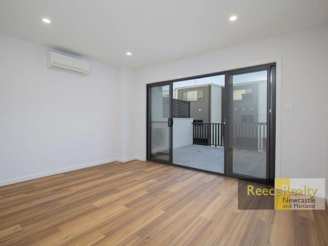 Townhouse for rent in Newcastle, Newcastle-Maitland