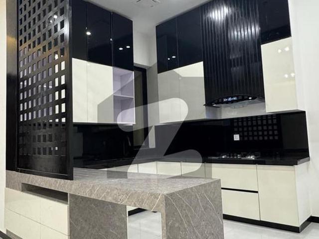 House for sale in Faisalabad, Islamabad Capital Territory