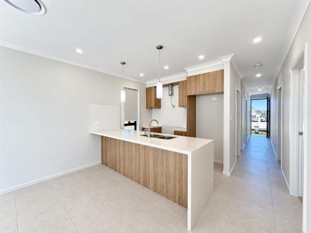 House for rent in Rouse Hill, Sydney