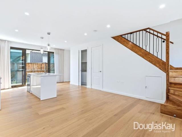 Townhouse for rent in Camerons Creek, Victoria