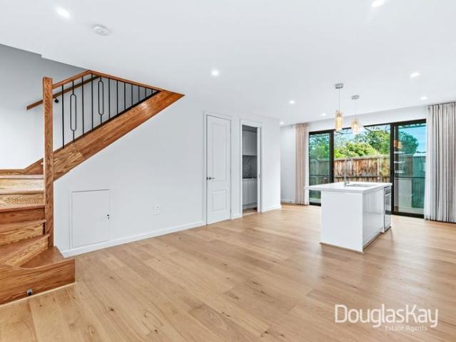 Townhouse for rent in Camerons Creek, Victoria