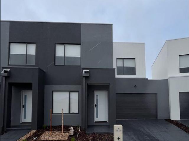 Townhouse for rent in Camerons Creek, Victoria