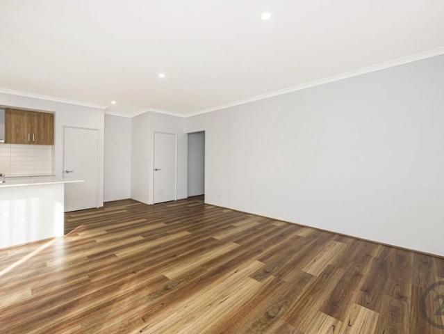 Townhouse for rent in Parklands, Western Australia